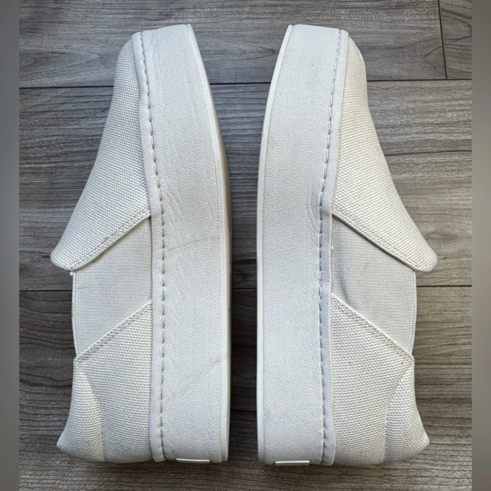 VINCE Warren canvas platform slip-on sneaker shoe in off-white Size 5.5
